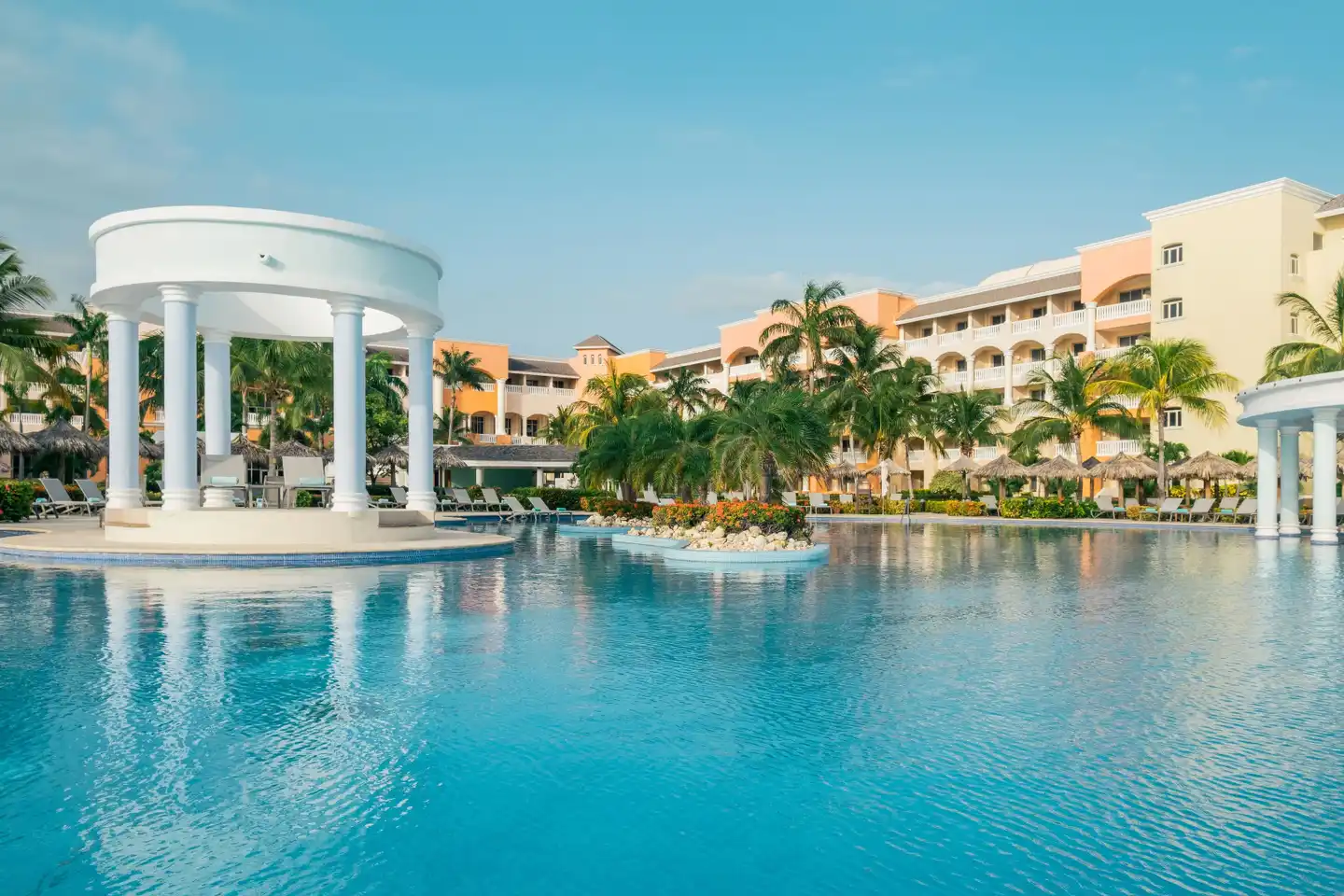 Iberostar Selection Rose Hall Suites Pool
