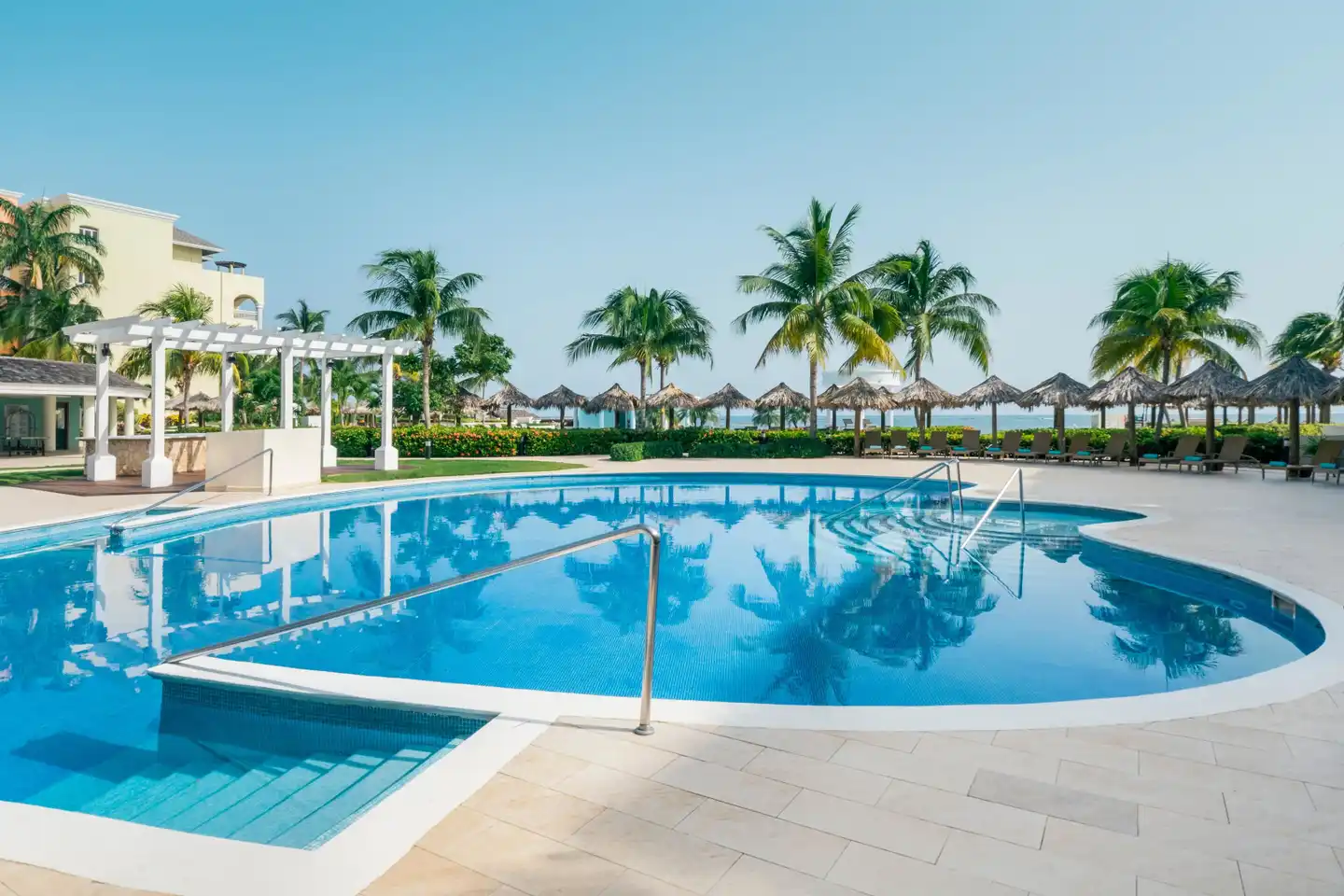 Iberostar Selection Rose Hall Suites Pool