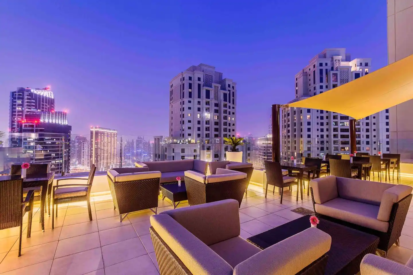 Hilton Dubai The Walk Terrasse