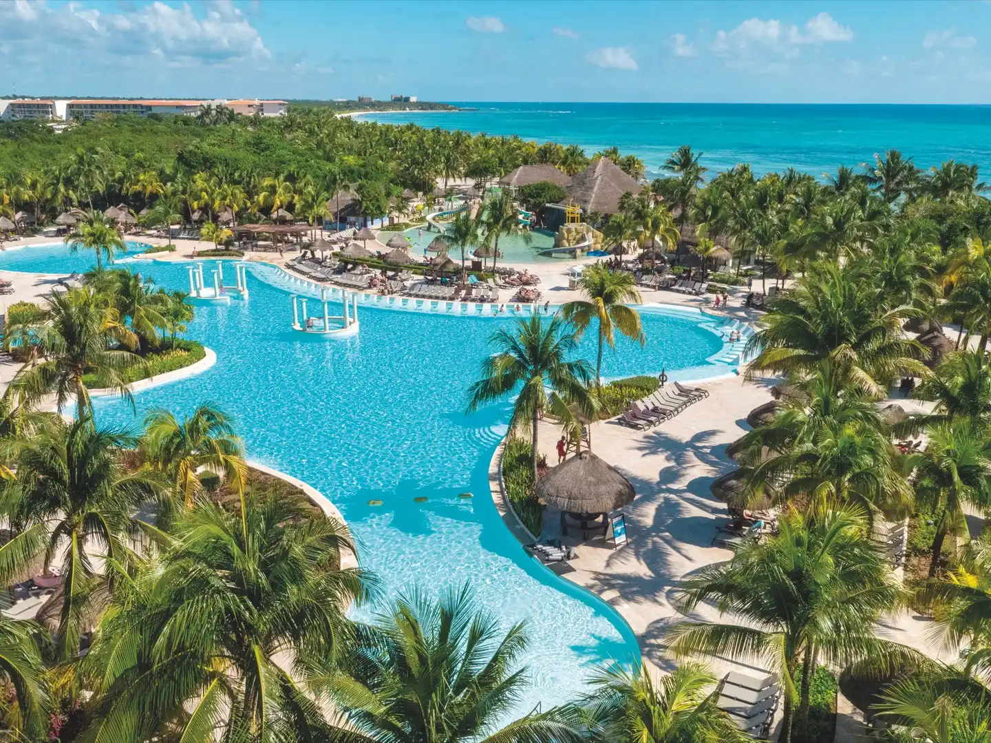Grand Palladium Colonial Resort & Spa POOL