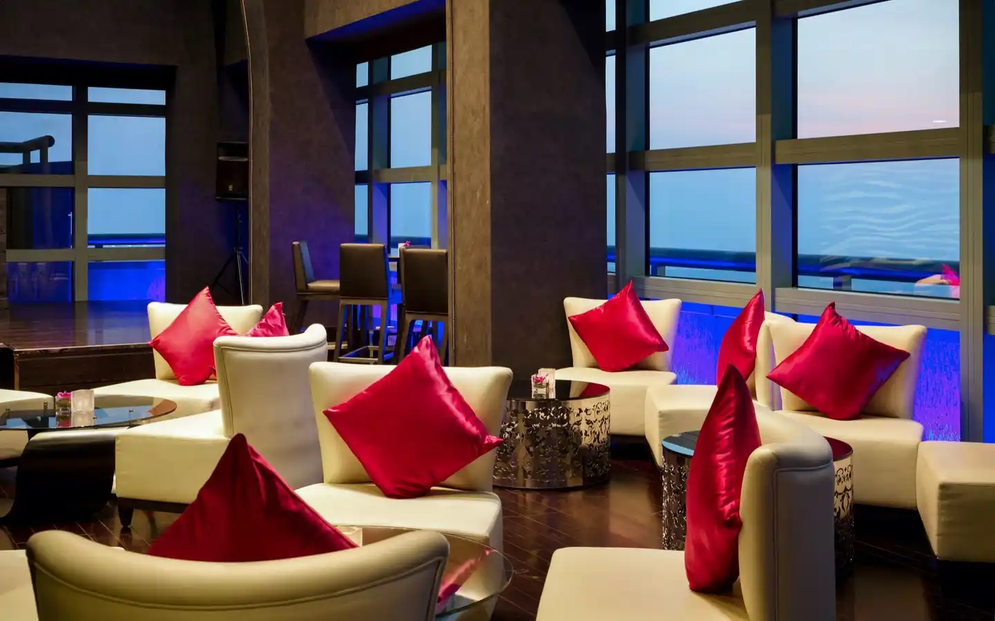Sofitel Abu Dhabi Corniche Lobby
