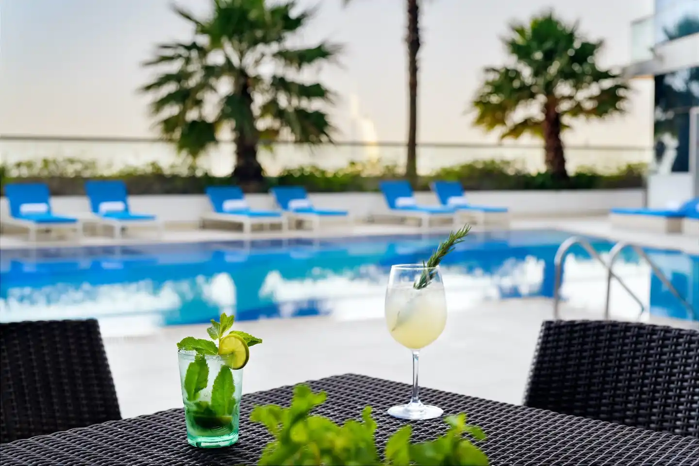 Novotel Dubai Al Barsha POOL