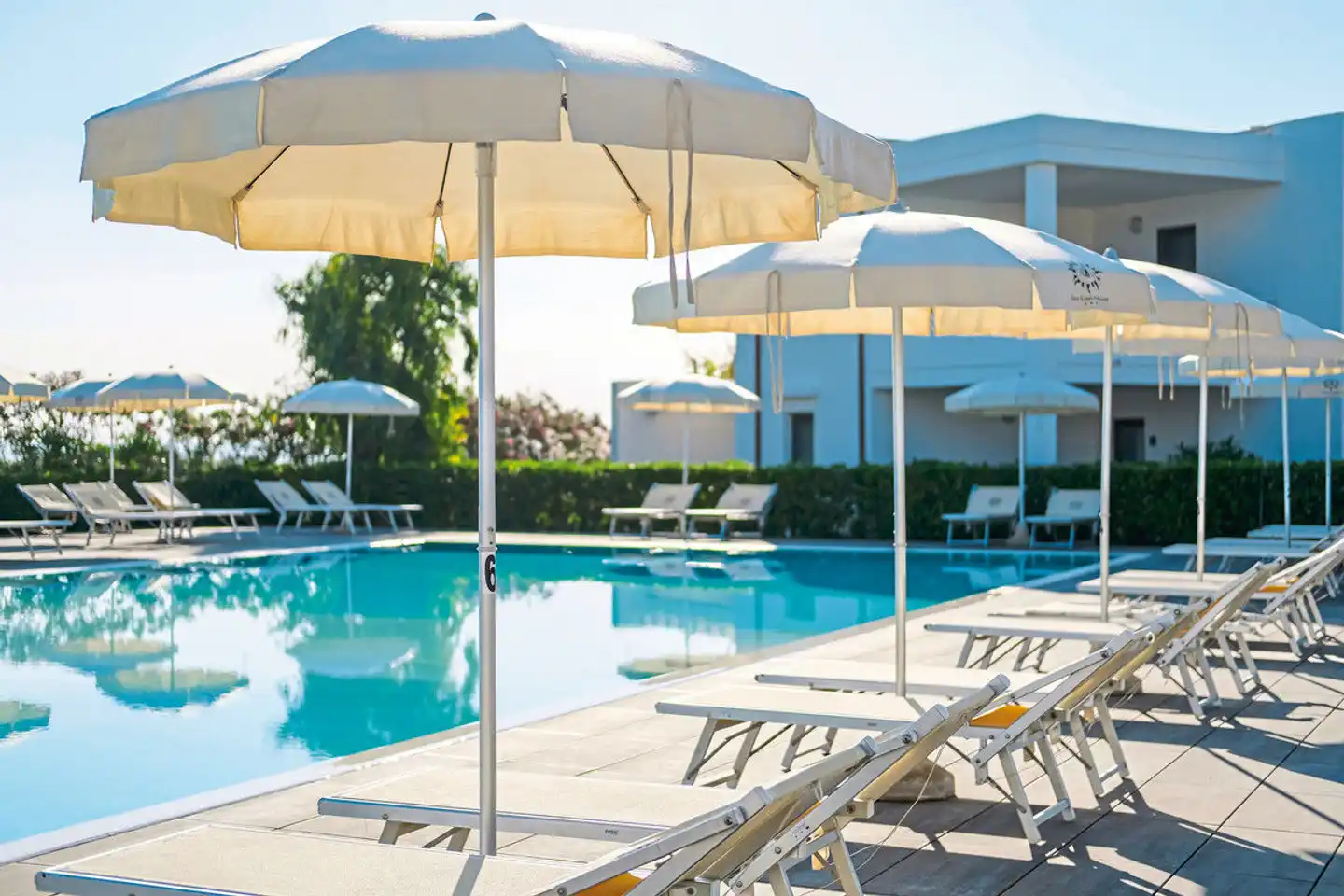 Torre Cintola Greenblue Sea Emotions Pool