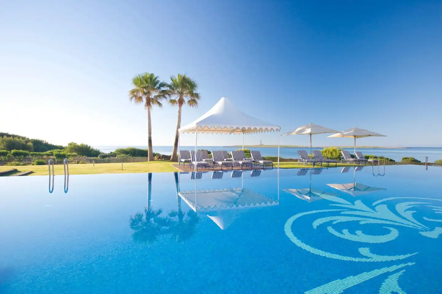 Insotel Punta Prima Prestige Suites & Spa Pool