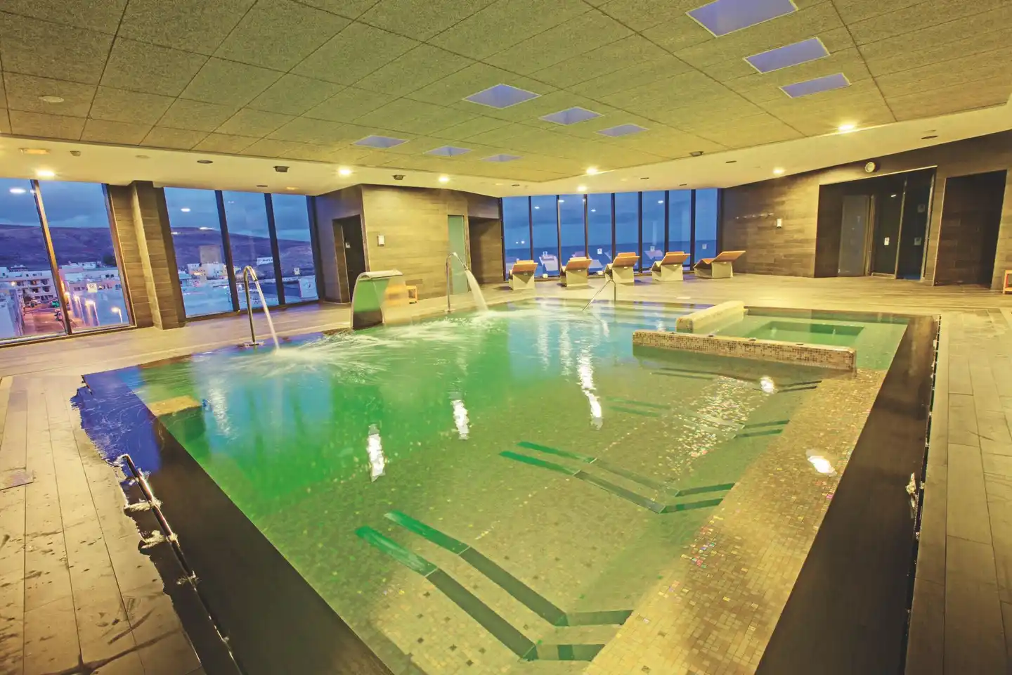 R2 Romantic Fantasia Dreams - Adults only Hallenbad