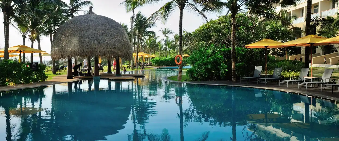 Sentido Heritance Negombo POOL