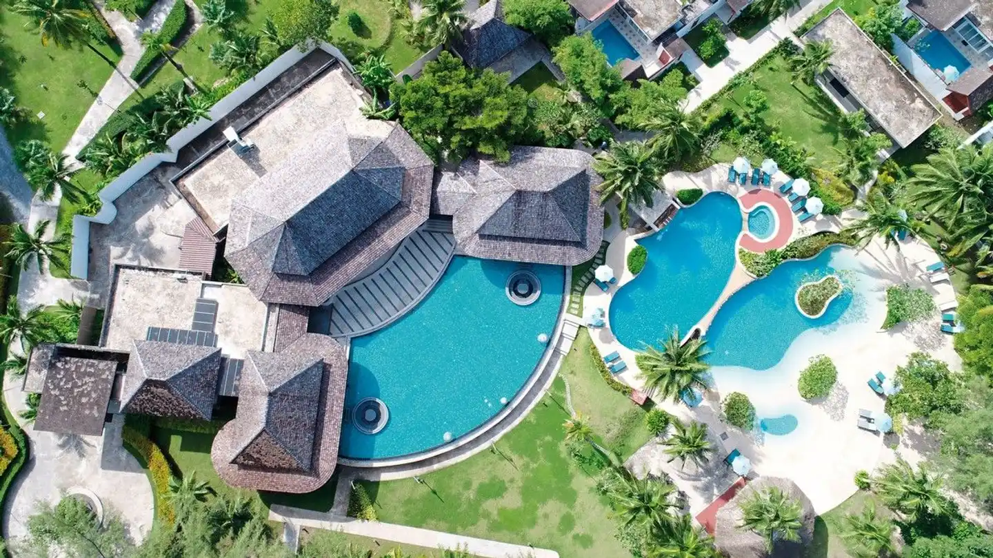Apsara Beachfront Resort & Villa MODEL