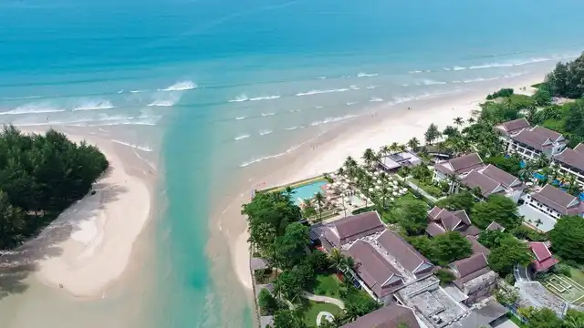 Apsara Beachfront Resort & Villa BEACH