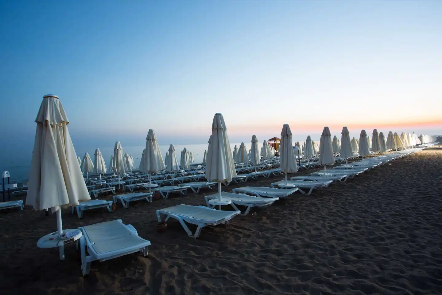 Water Side Resort Strand