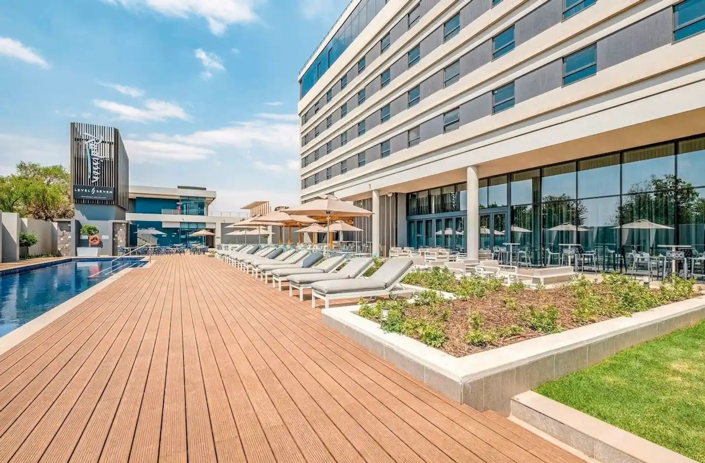 Radisson Hotel & Convention Centre Johannesburg, O.R. Tambo Terrasse