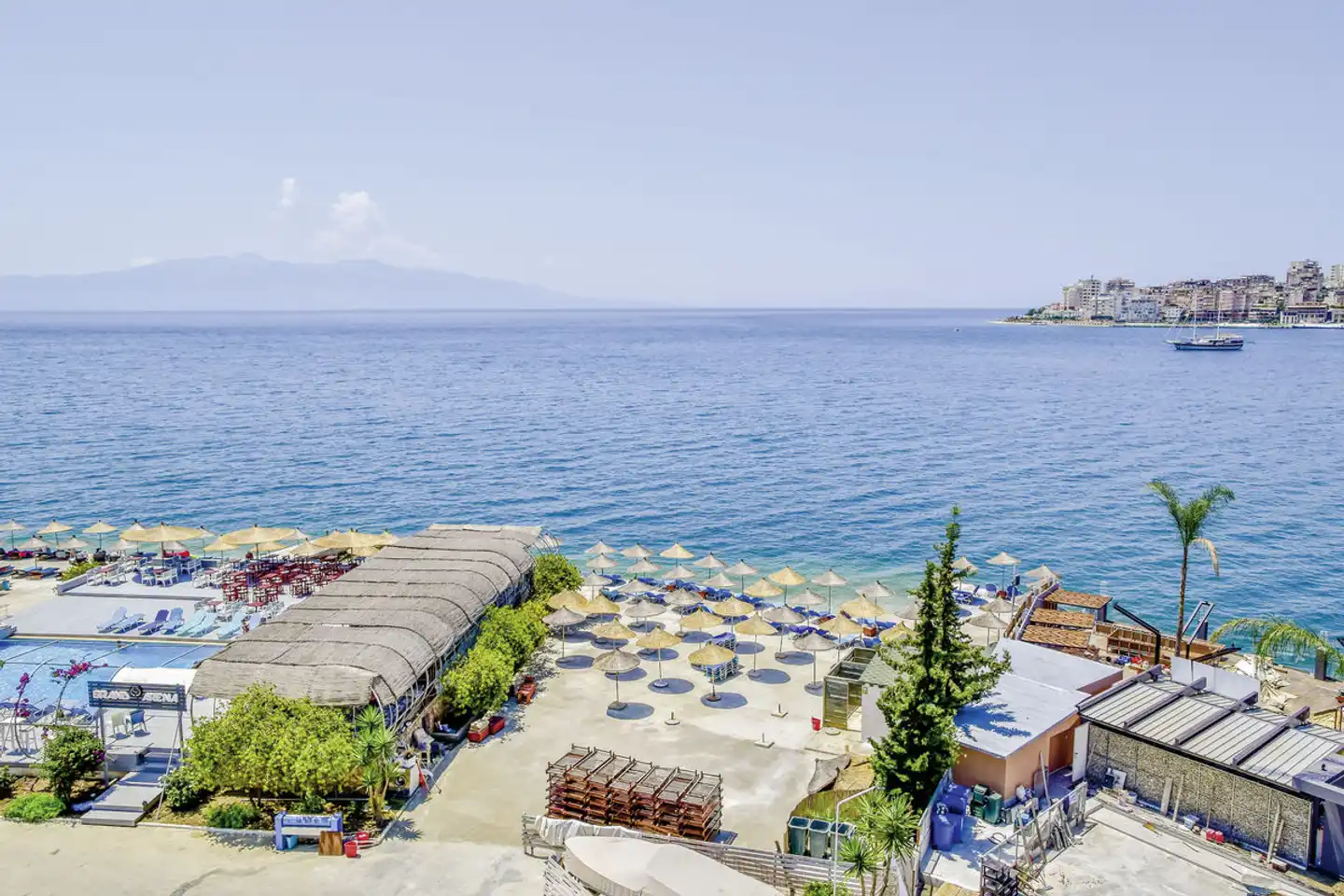Demi Hotel Strand