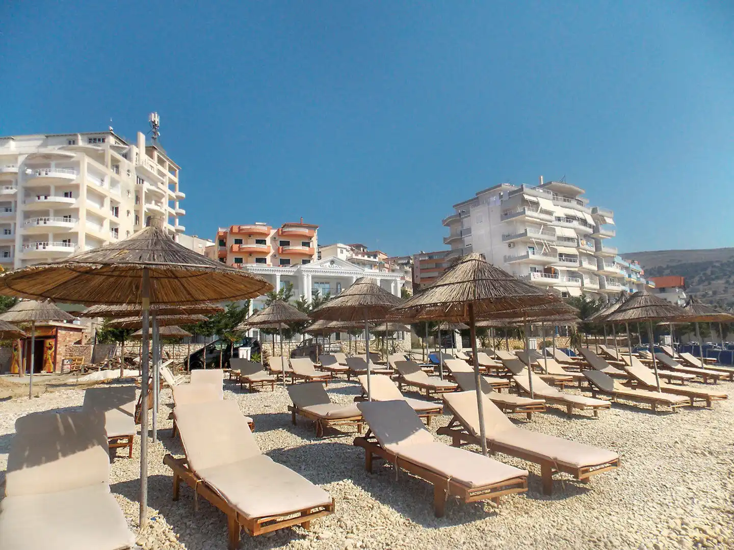 Vila Kalcuni Strand