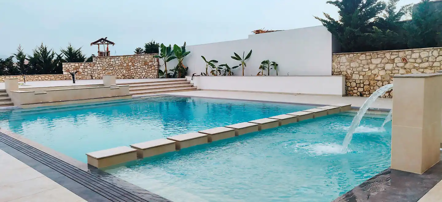 Vila Kalcuni Pool