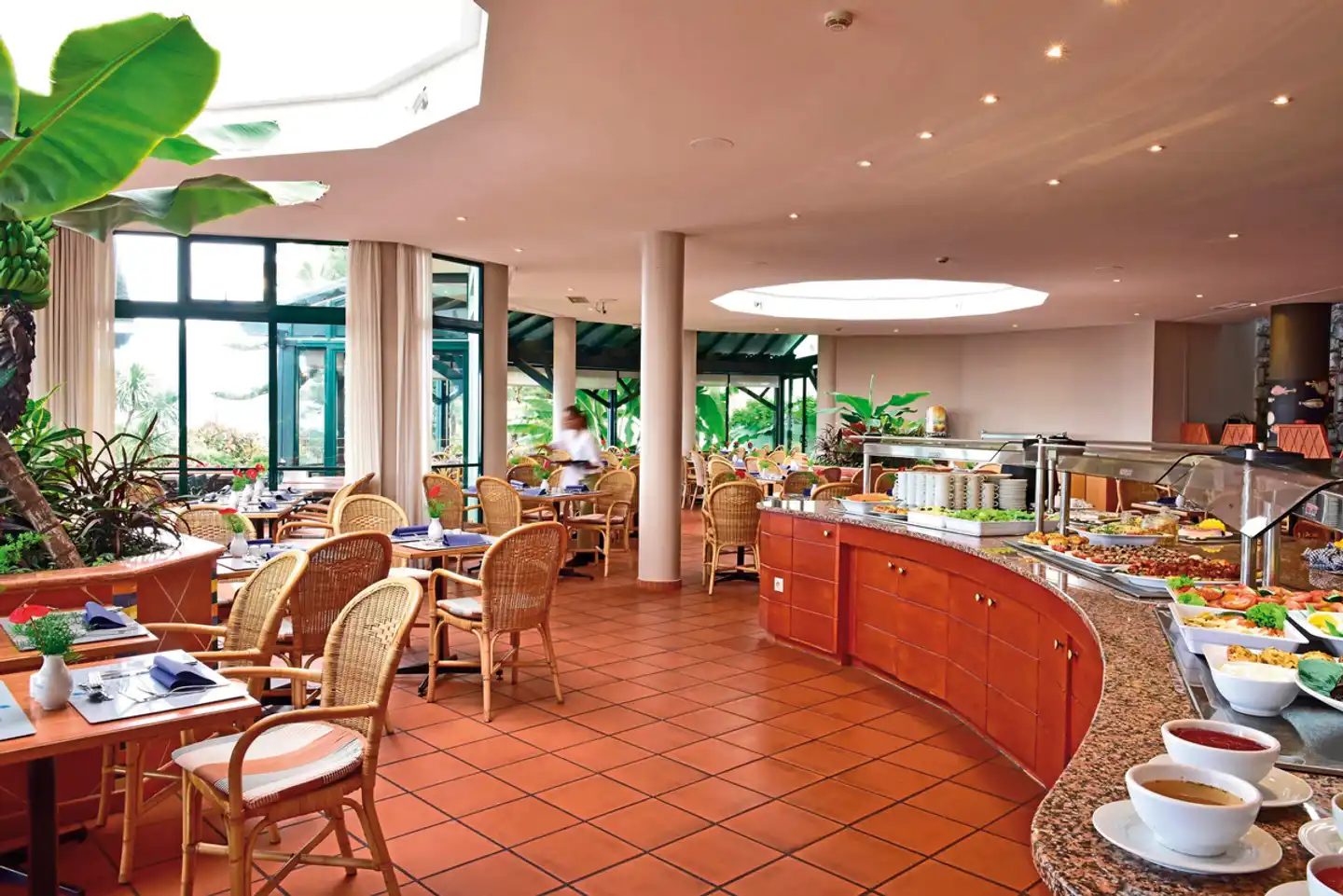Pestana Ocean Bay All Inclusive Bar