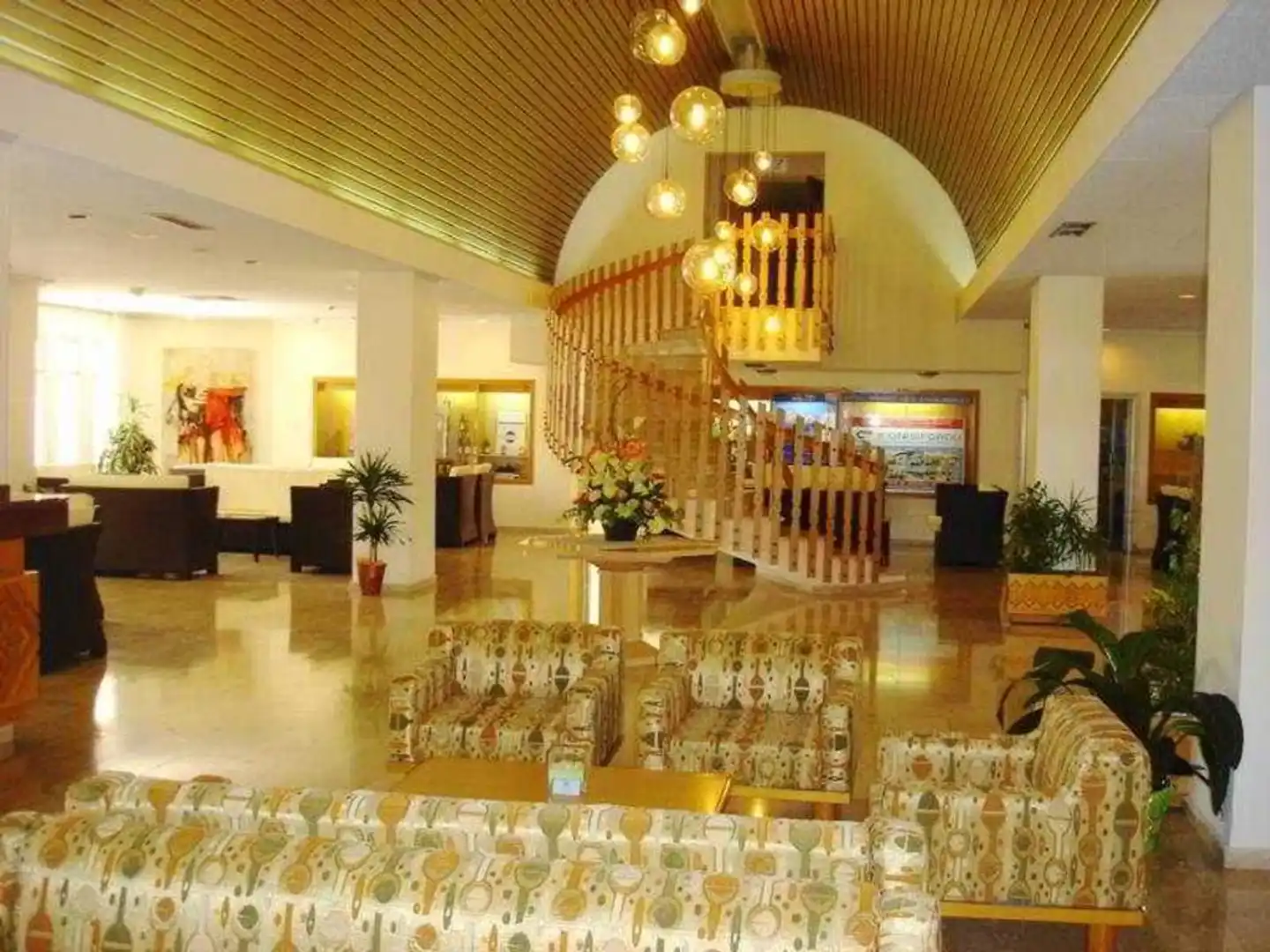 Kissos Hotel Lobby