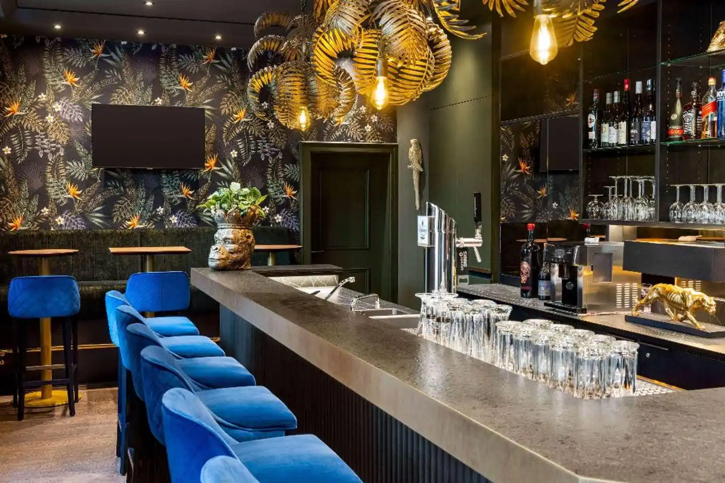 Amedia Leipzig, Trademark Collection by Wyndham Bar