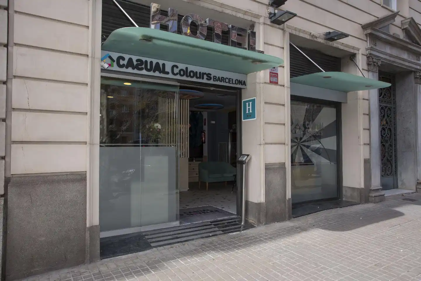 Casual Colours Barcelona Aussenansicht