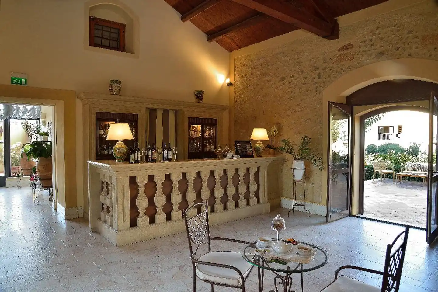 Baglio Oneto dei Principi di San Lorenzo - Luxury Wine Resort Bar