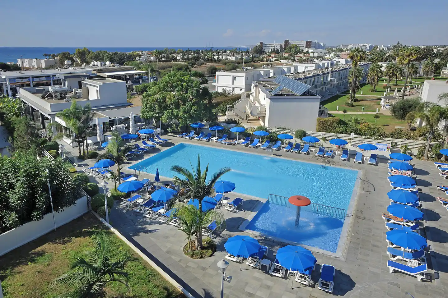 Euronapa Hotel Apartments Pool