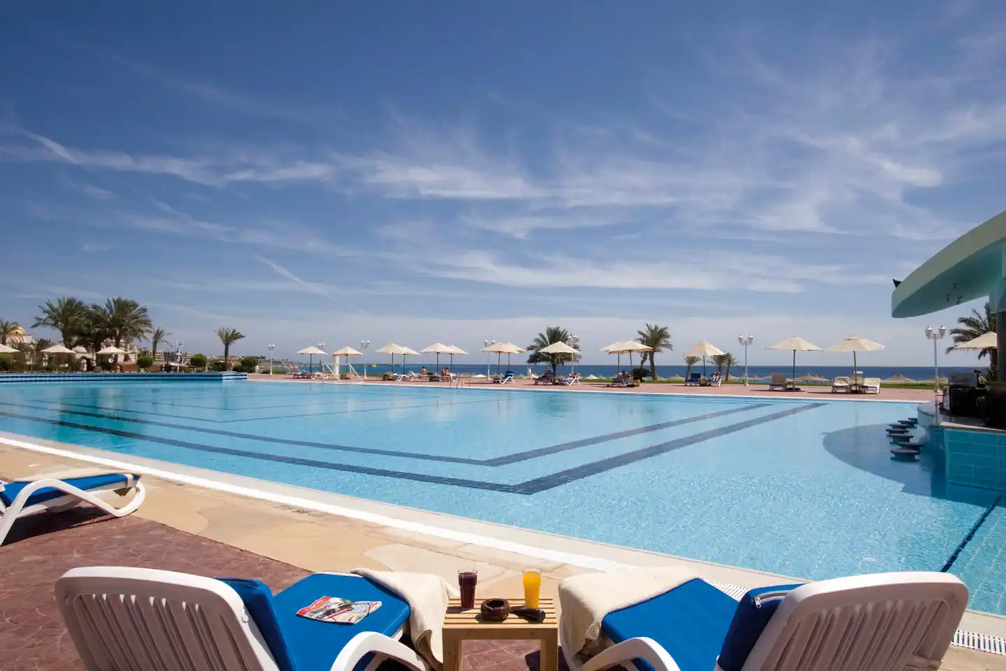 Old Palace Resort Sahl Hasheesh Pool