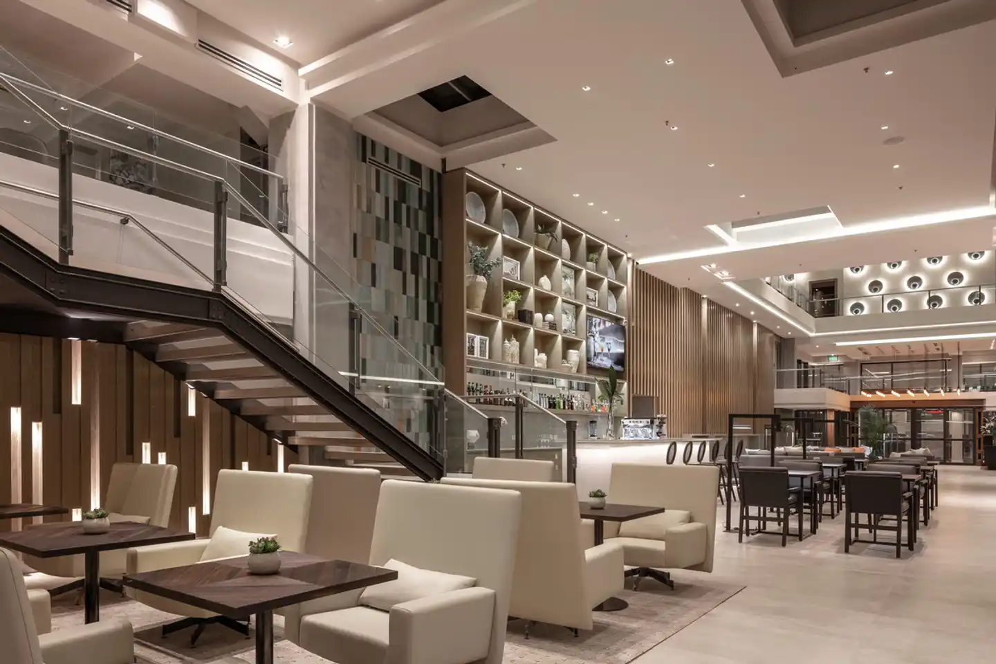 Huinid Obelisco Lobby