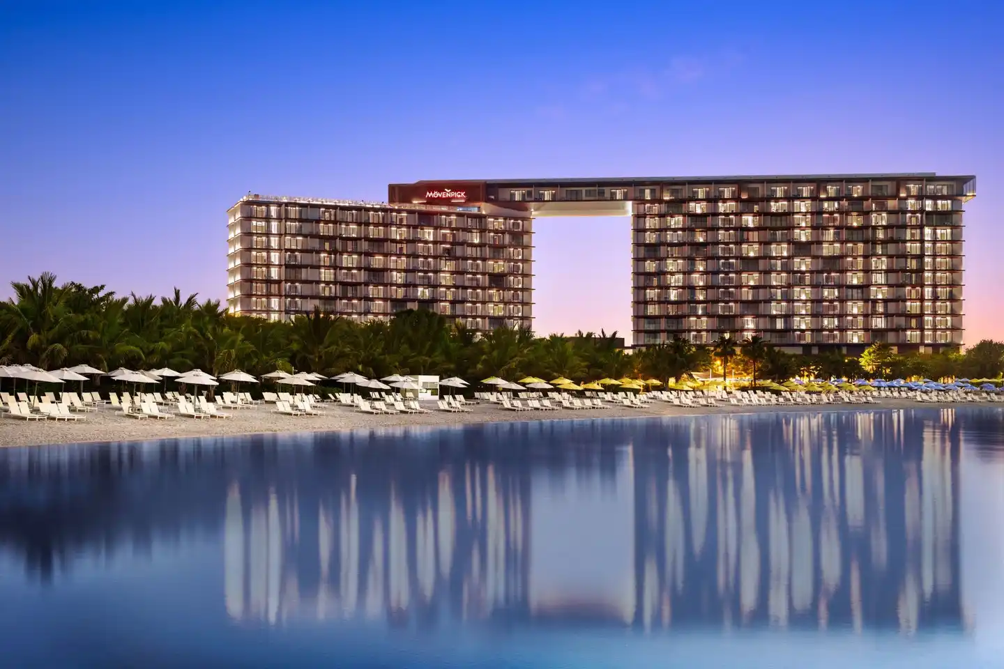 Mövenpick Resort Al Marjan Island Aussenansicht