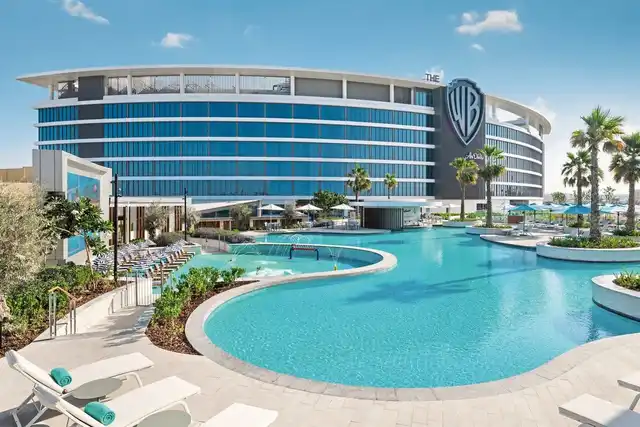 THE WB ABU DHABI, CURIO COLLECTION BY HILTON Aussenansicht