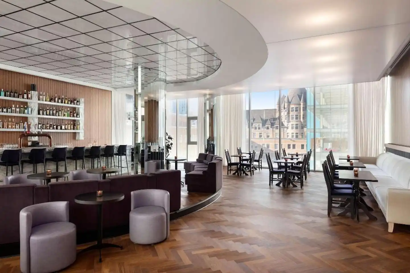 Hyatt Centric Old Montreal Bar