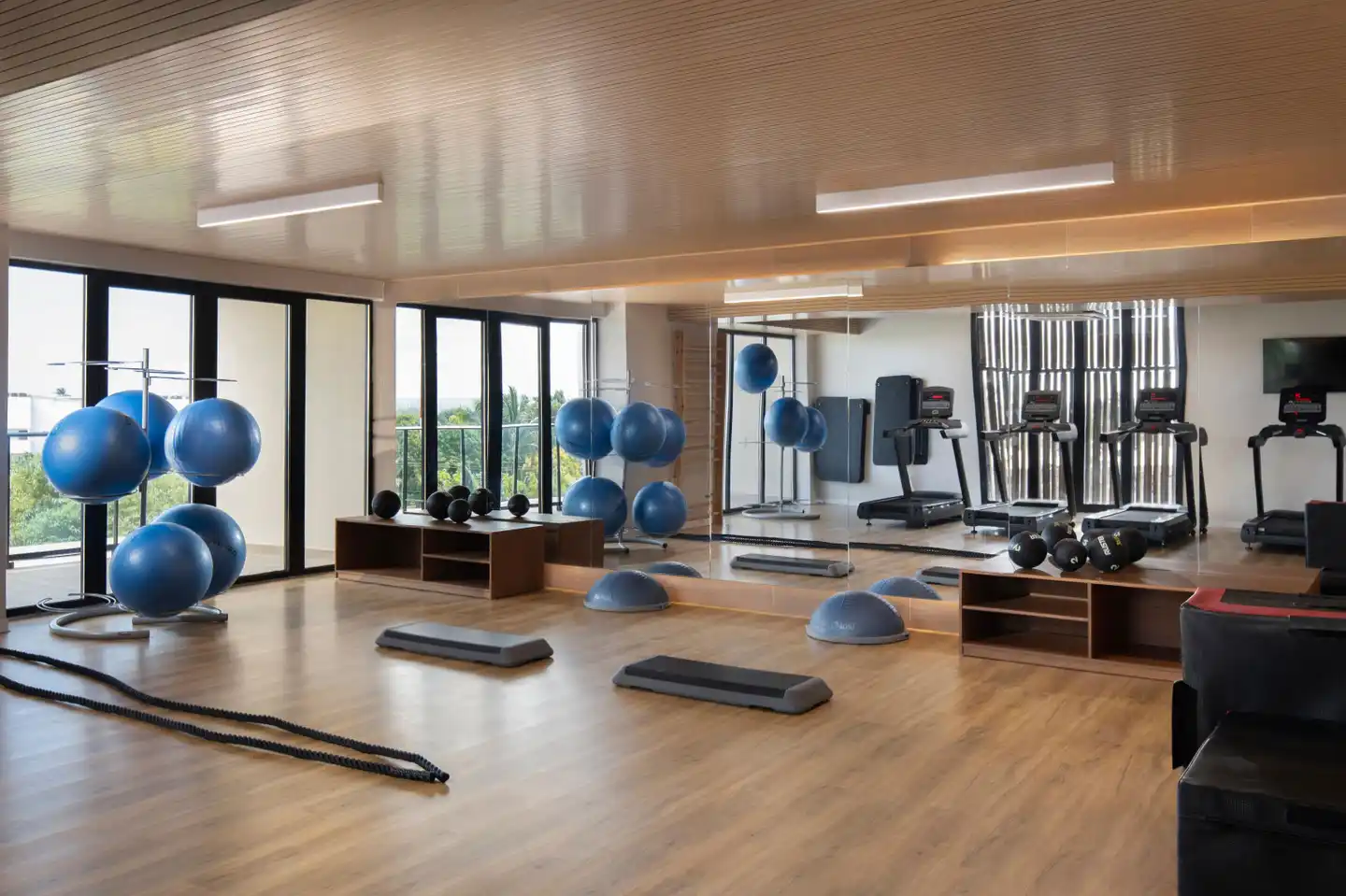 Serenade All Suites, Adults Only Resort Sport und Entertainment
