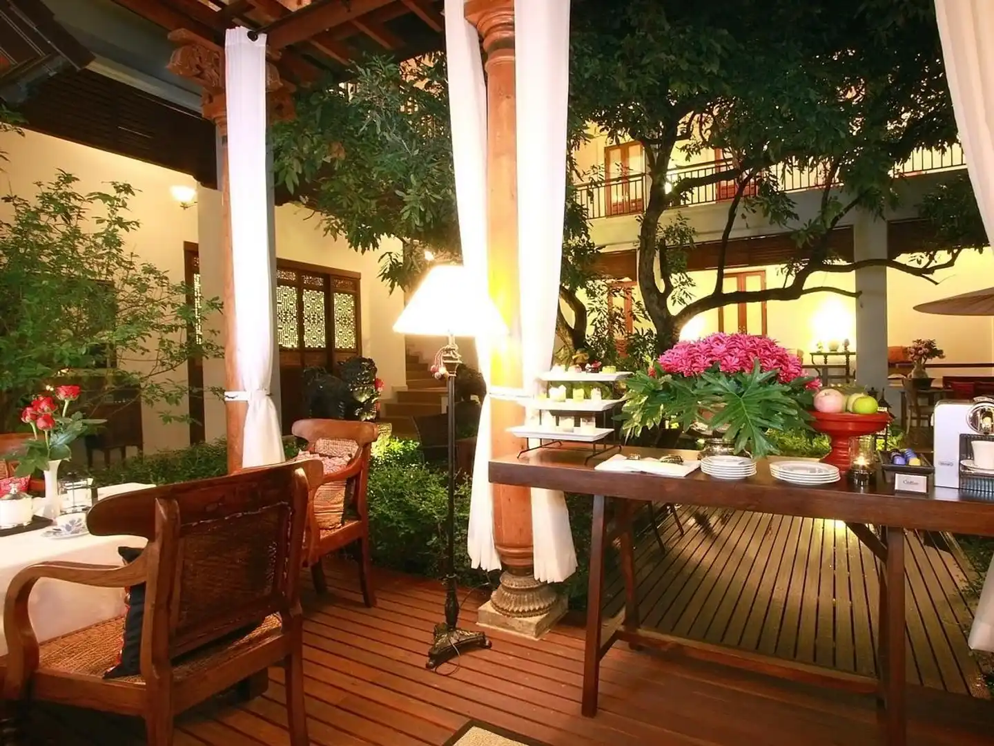 Baan Klang Wiang Boutique Hotel Chiang Mai Lobby