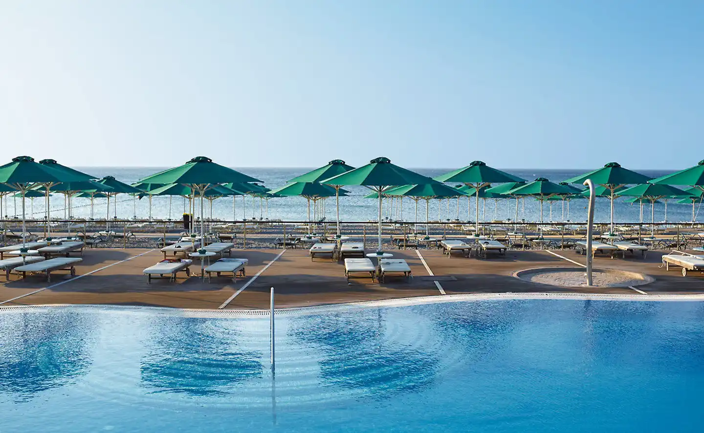 Esperos Mare Pool