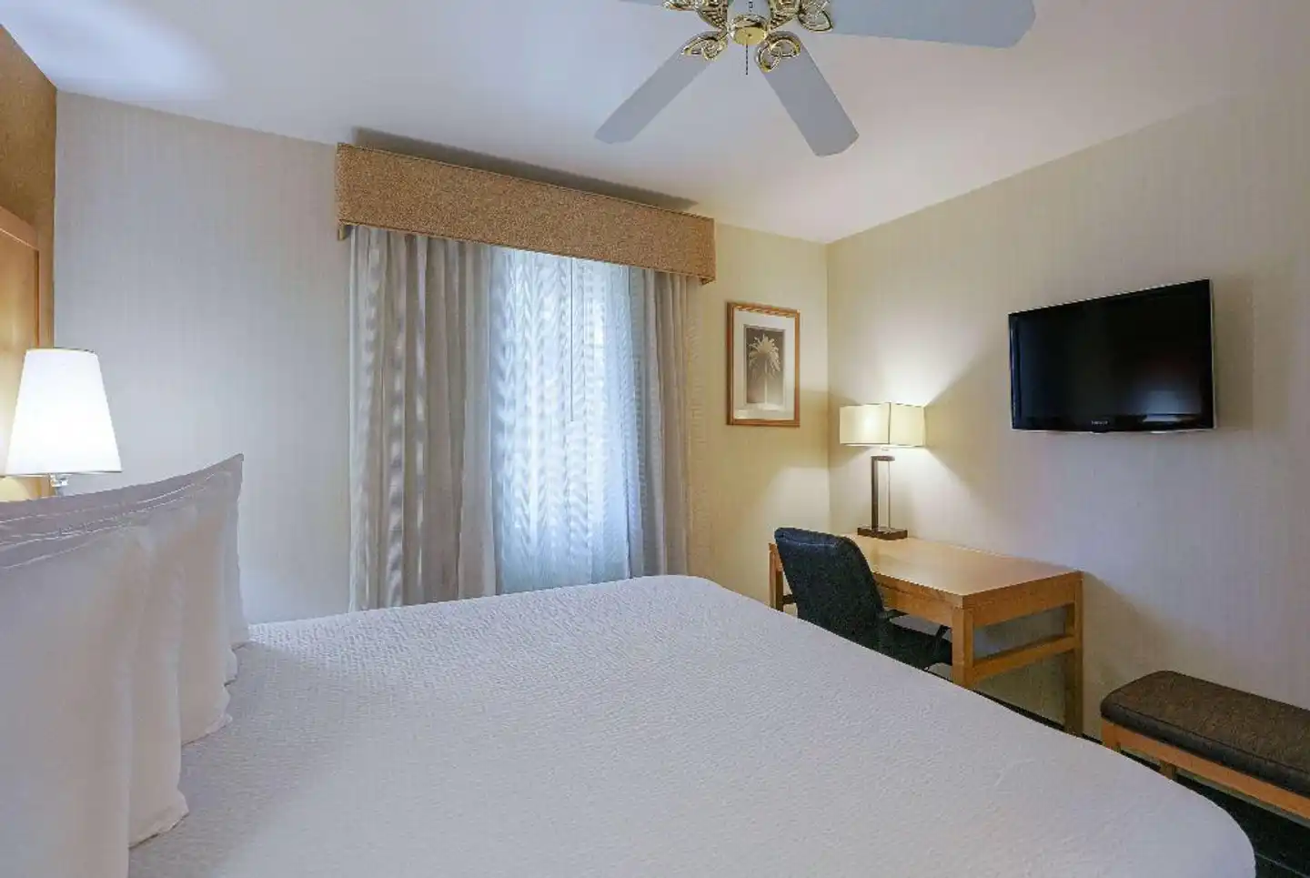 Ramada by Wyndham Costa Mesa/Newport Beach Wohnbeispiel
