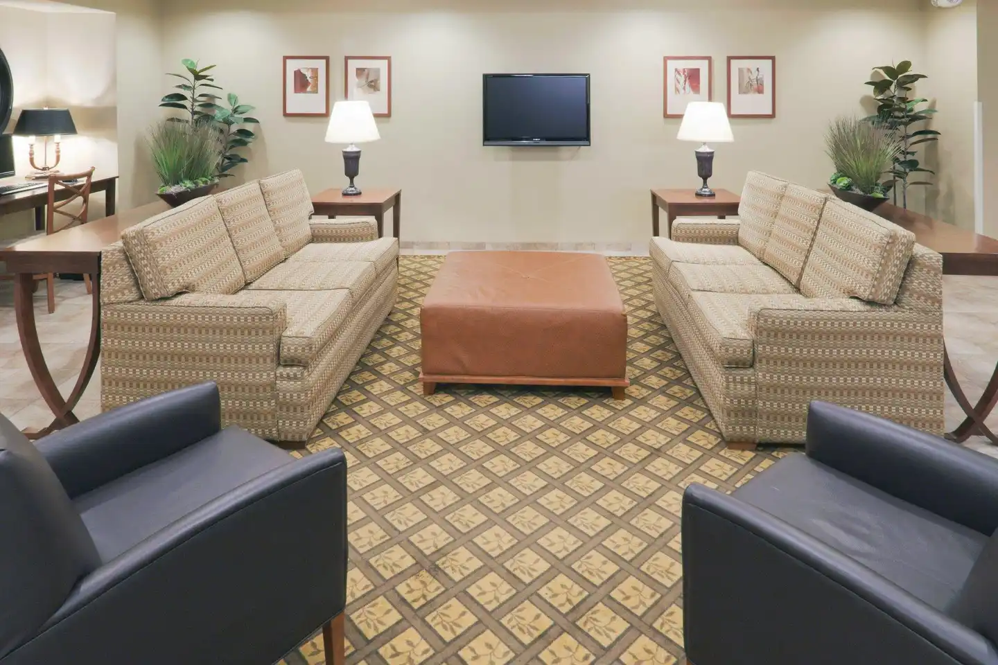 Candlewood Suites Gillette Lobby