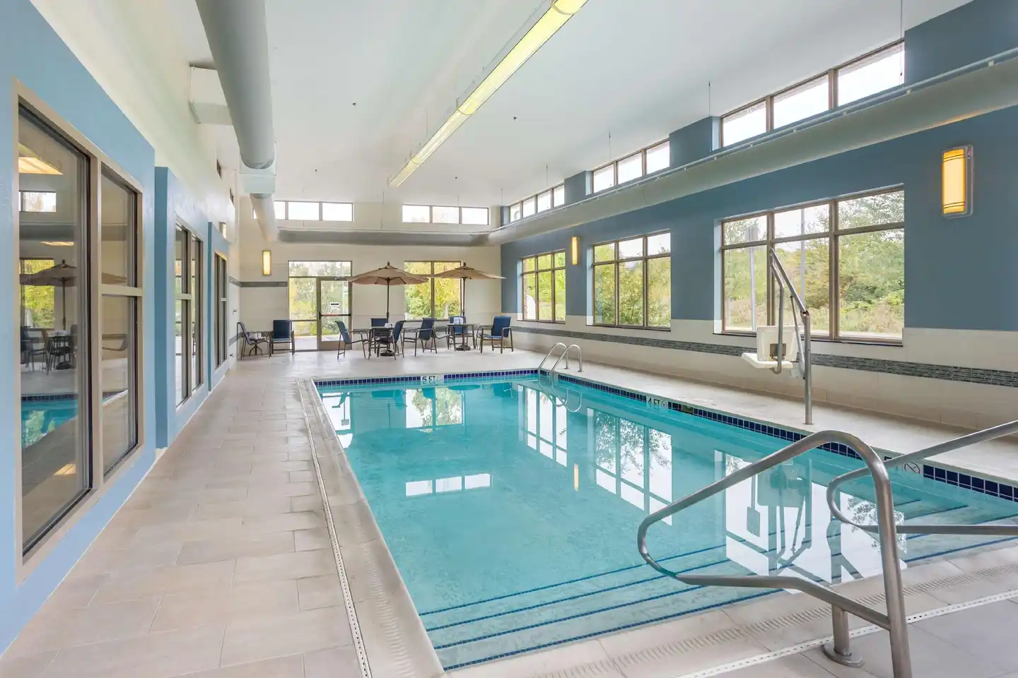 Best Western PLUS University Park Inn & Suites Hallenbad