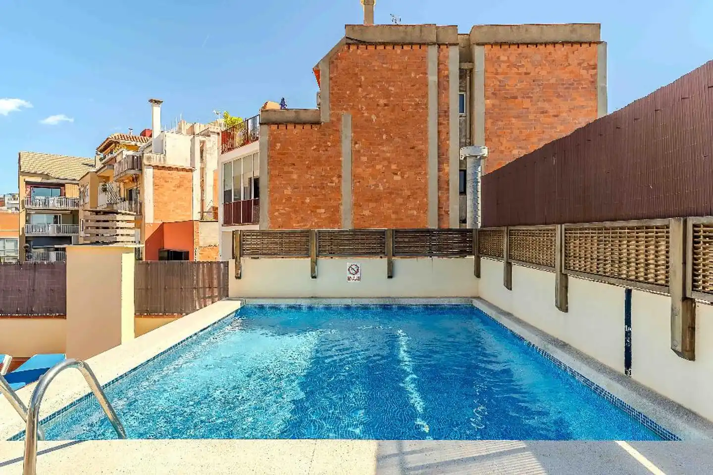 Aparthotel Bertrán Pool