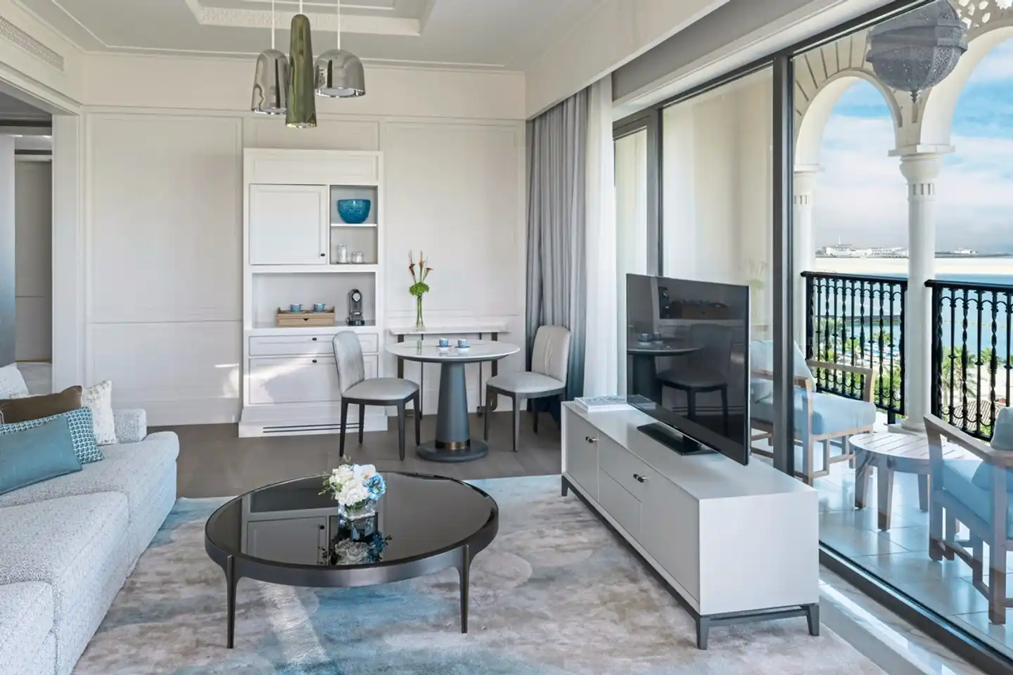 Four Seasons Resort Dubai at Jumeirah Beach Wohnbeispiel