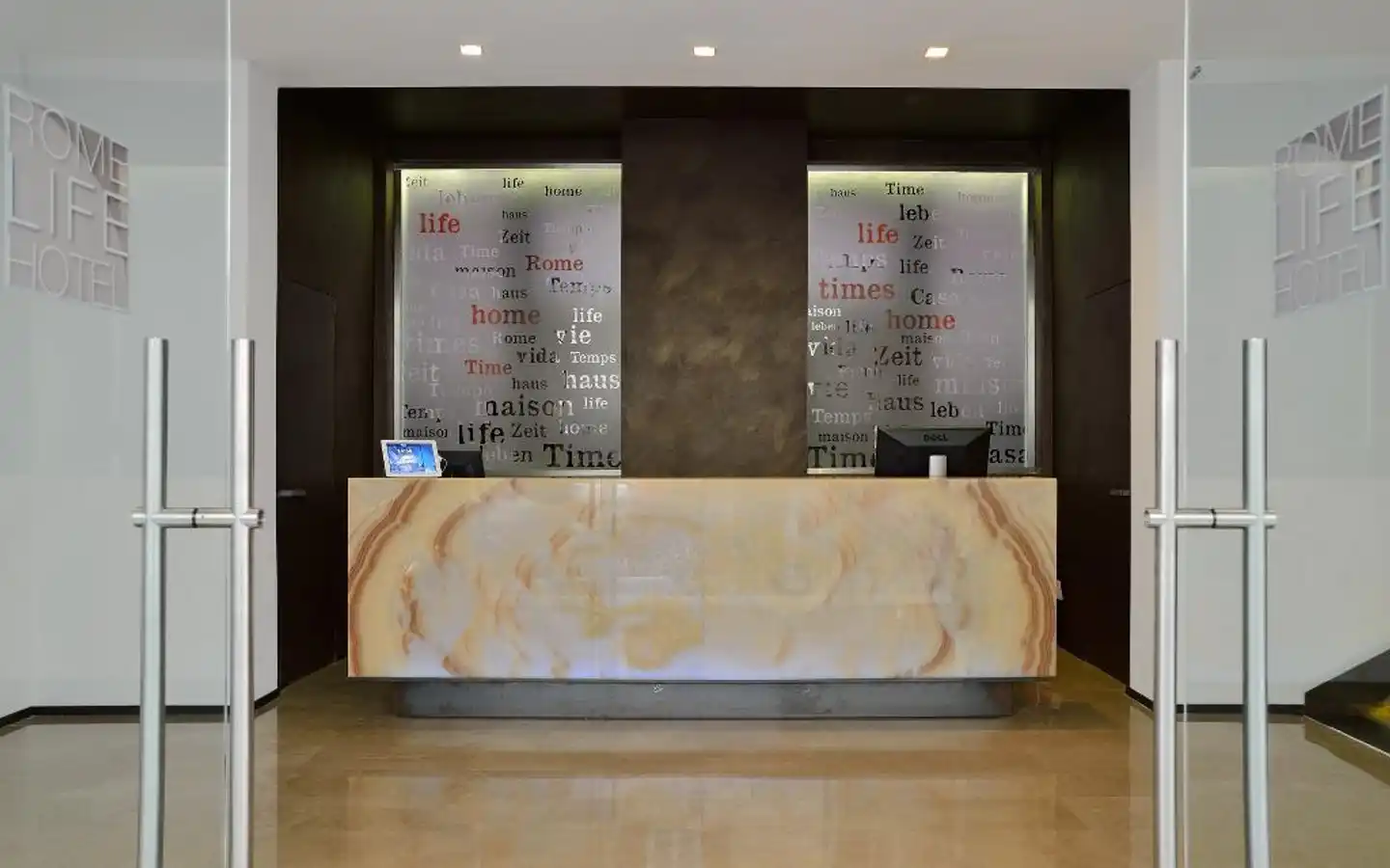 Rome Life Hotel Lobby
