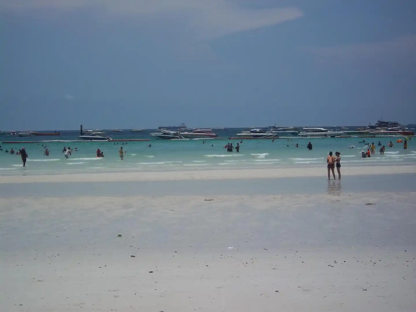 Nemos Guesthouse and Massage Strand