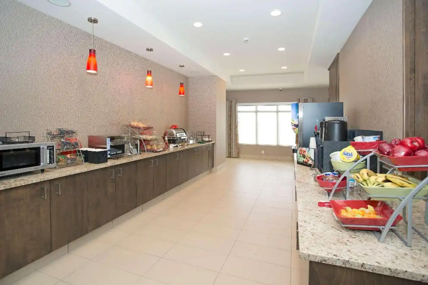 Wingate by Wyndham Calgary Airport Bar