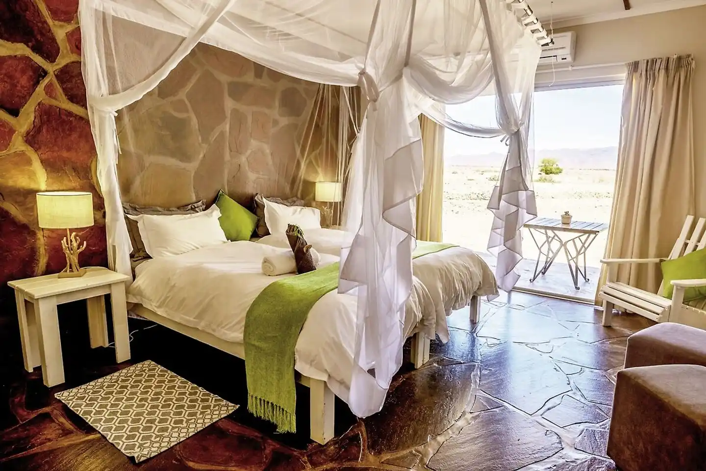 Elegant Desert Lodge Wohnbeispiel