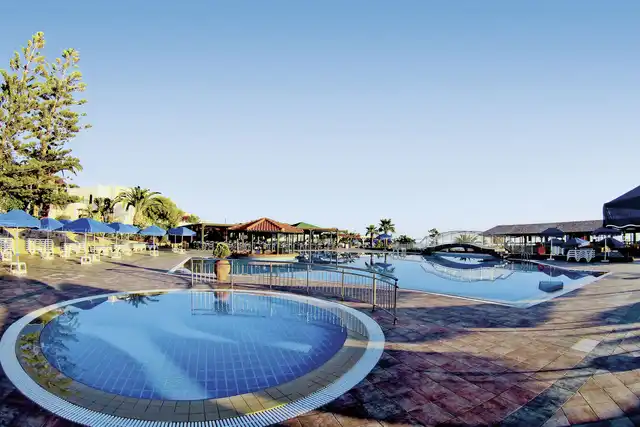Nana Golden Beach Pool