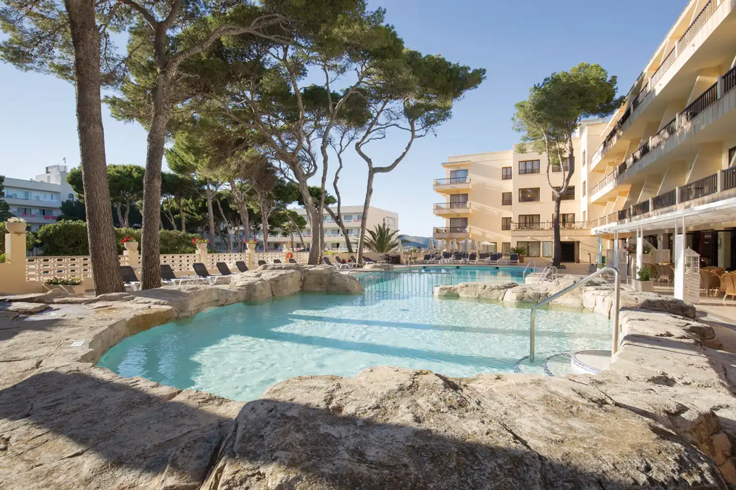 Bella Playa & Spa Pool