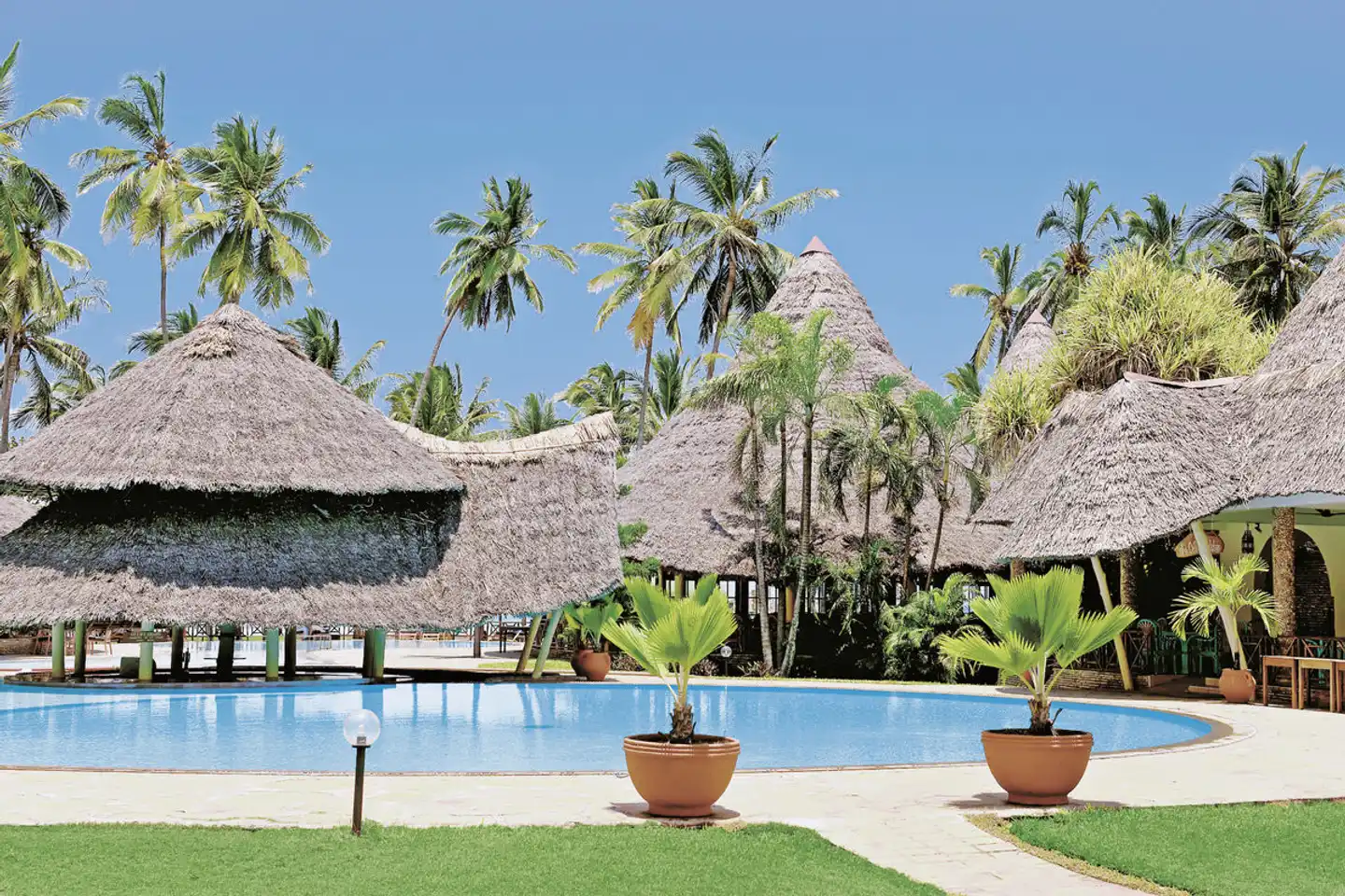 Neptune Paradise Beach Resort & Spa Pool