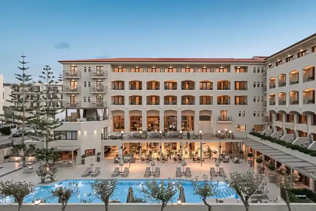 Theartemis Palace Aussenansicht