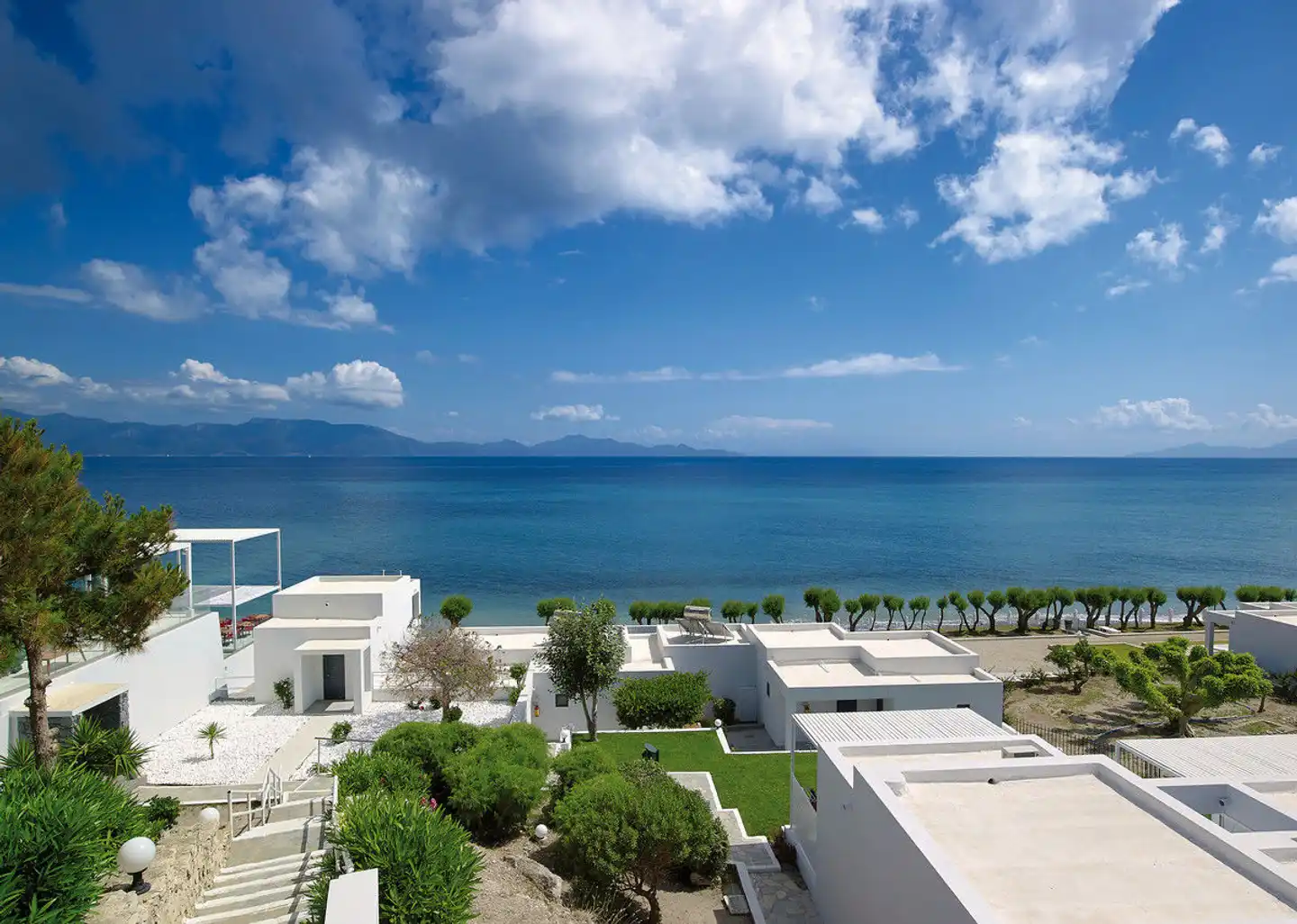 Dimitra Beach Hotel & Suites Aussenansicht