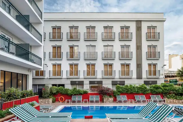 AQUA Hotel Bertran Park Pool