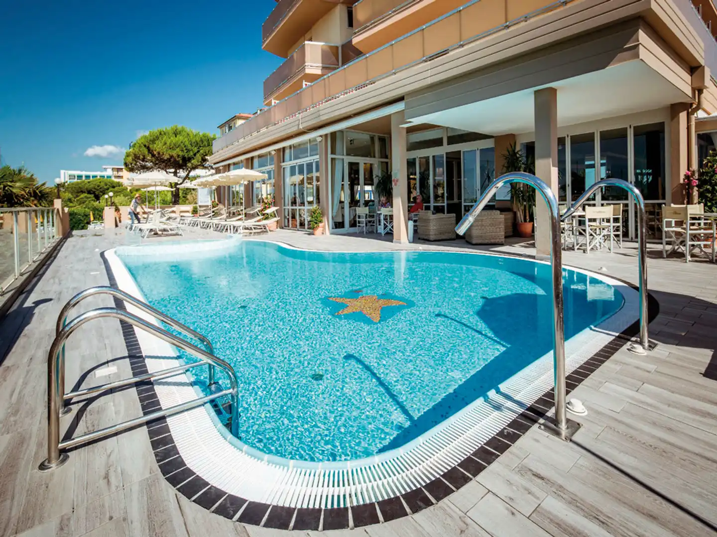 Excelsior Pool