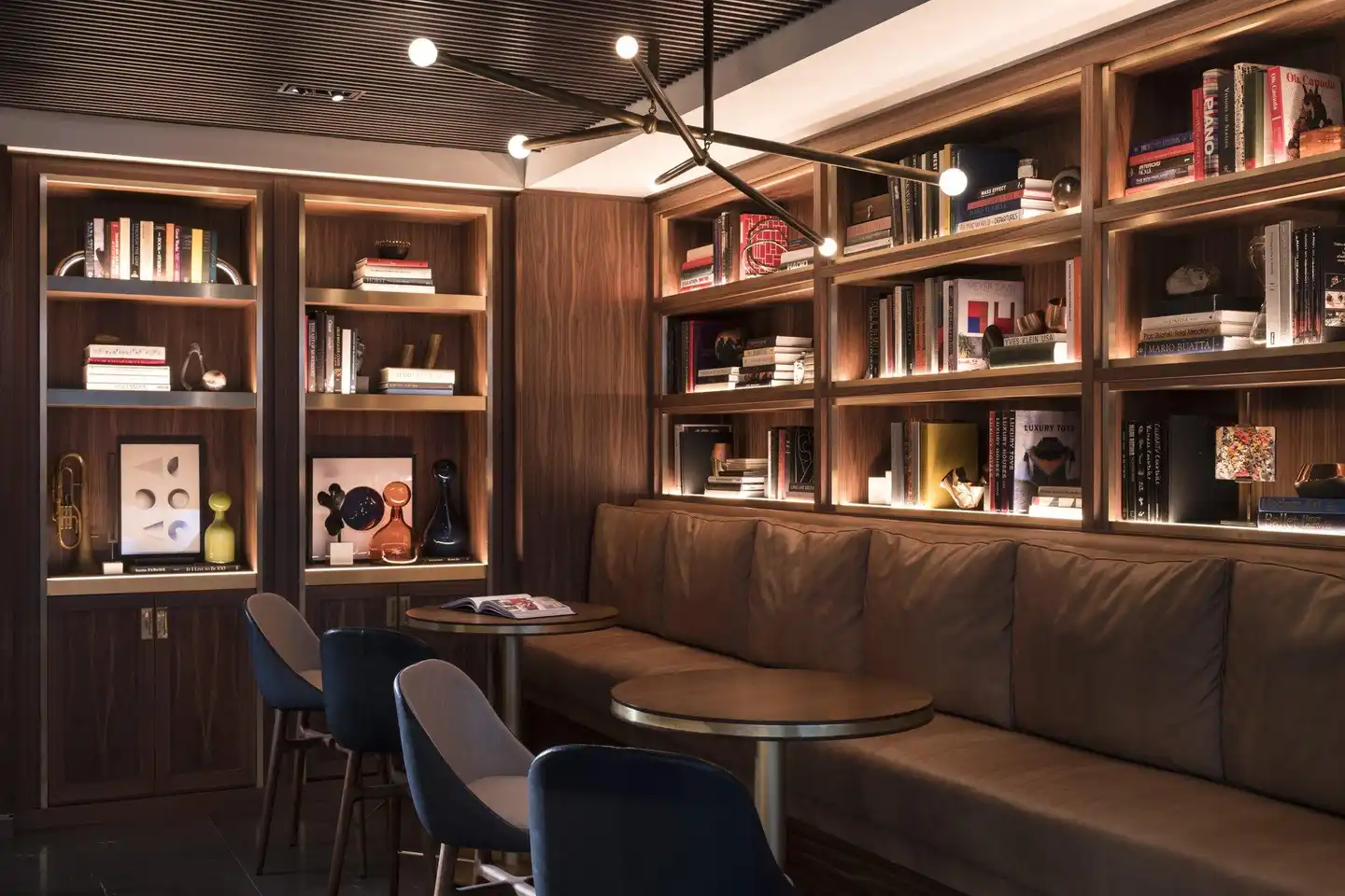Four Seasons Hotel Houston Bar