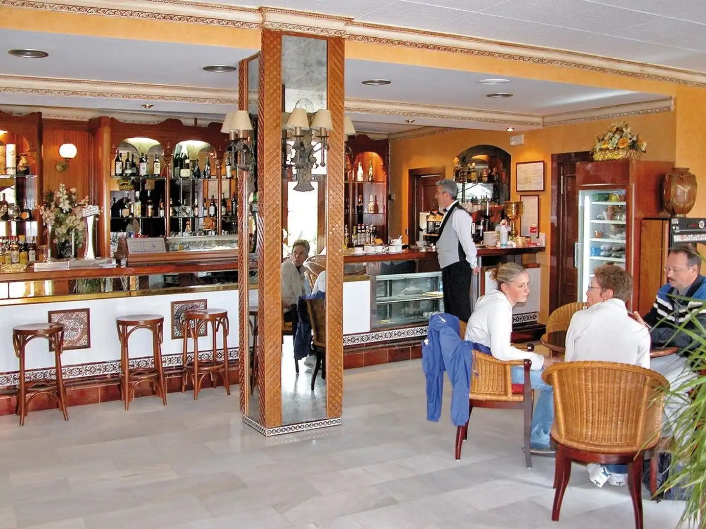 Gran Sol Bar