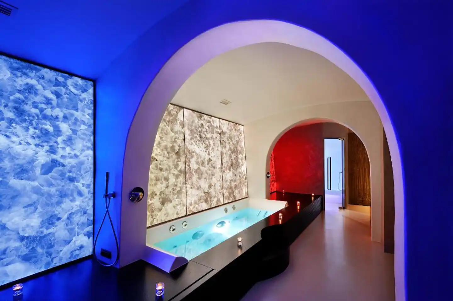 Le Calette N°5 Hallenbad